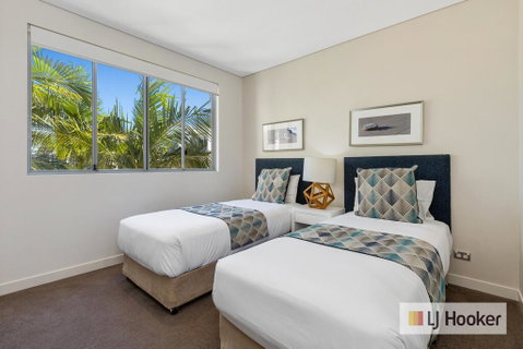 WAVE CULTURE 1204 - BEACH BLISS - Newcastle Accommodation 1