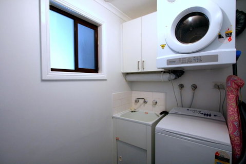 Wendaleigh 5/26 Clyde Street - Newcastle Accommodation 3
