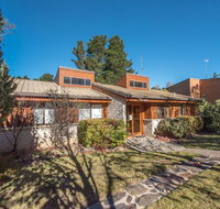 Whispering Pines 1 - Newcastle Accommodation