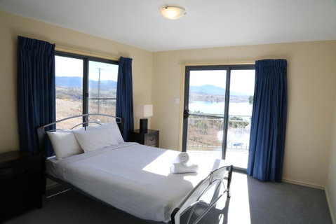 Whistler 4 - Newcastle Accommodation 2