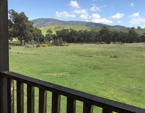 Wimmera Hills Winery - New Castle Tourism 1