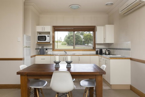 Windsors Edge Cottage Rothbury - Newcastle Accommodation 3