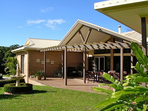 Yarrahapinni Homestead - Newcastle Accommodation 0
