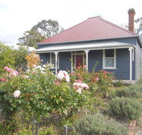 Yarram Cottage Art and Accommodation - Newcastle Accommodation