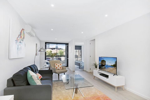 Heart Of St Kilda  Infinity Pool+Parking+WIFI - Newcastle Accommodation 1