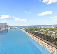 Heart of St Kilda  Infinity PoolParkingWIFI - Newcastle Accommodation