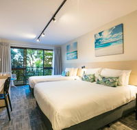 Nightcap at Kawana Waters Hotel - New Castle Tourism