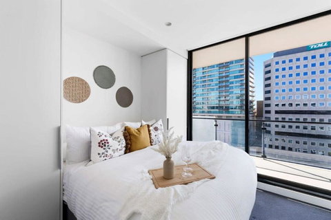 A 2BR Apt Near Shrine Of Remembrance FREE Parking - Newcastle Accommodation 1