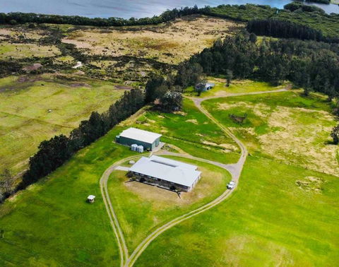 Anna Bay 20 Acres Luxury Farm - Newcastle Accommodation 0