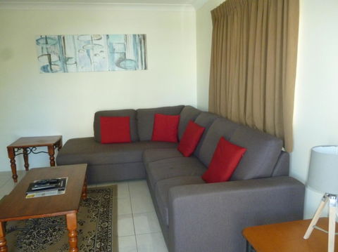 Le Lavandou Holiday Apartments - New Castle Tourism 26