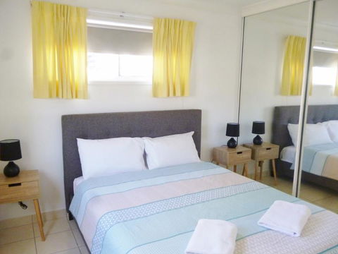 Le Lavandou Holiday Apartments - New Castle Tourism 2