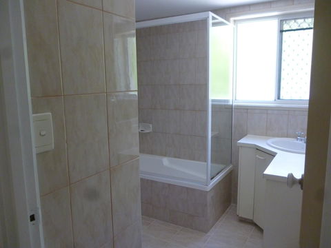 Le Lavandou Holiday Apartments - New Castle Tourism 17