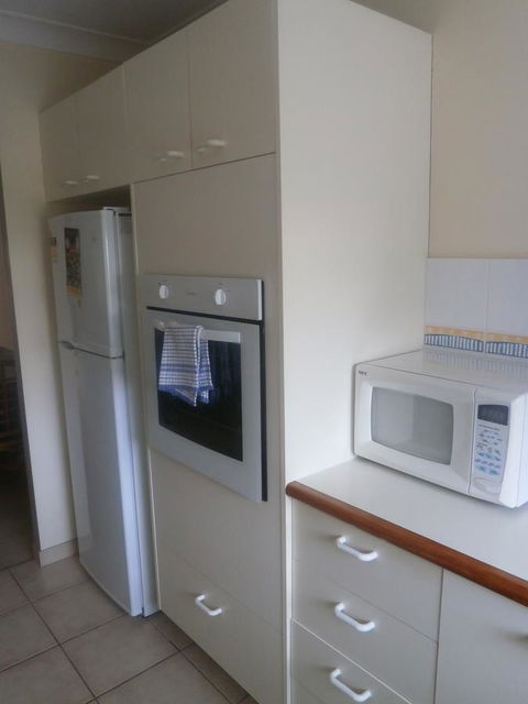 Le Lavandou Holiday Apartments - New Castle Tourism 34