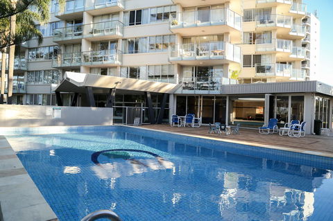 Pacific Regis Beachfront Holiday Apartments - Newcastle Accommodation 9