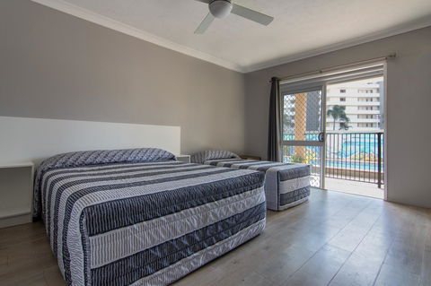 Burleigh Gold Coast Motel - Newcastle Accommodation 5