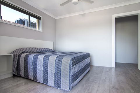 Burleigh Gold Coast Motel - Newcastle Accommodation 10