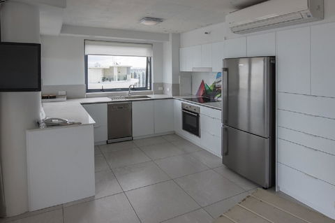 Centrepoint Apartments Caloundra - New Castle Tourism 11