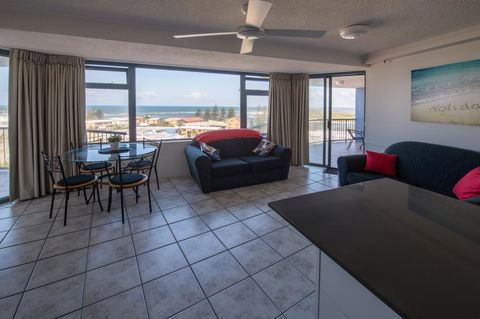 Centrepoint Apartments Caloundra - New Castle Tourism 27