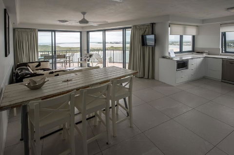 Centrepoint Apartments Caloundra - New Castle Tourism 21