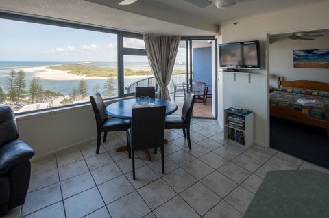 Centrepoint Apartments Caloundra - New Castle Tourism 31