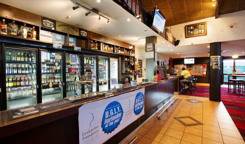 Glenmore Tavern - New Castle Tourism 25