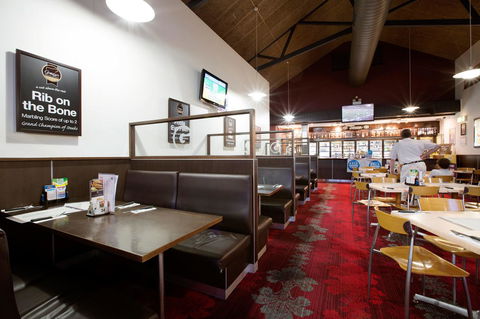 Glenmore Tavern - New Castle Tourism 22