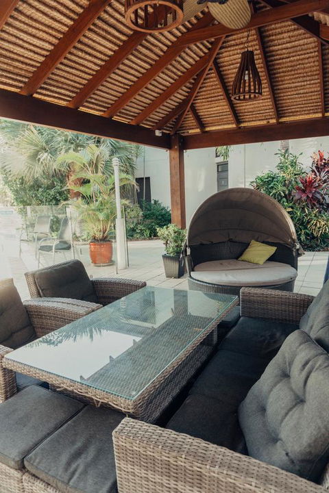 Burleigh Palms Holiday Apartments - Newcastle Accommodation 30
