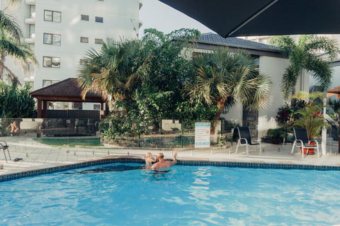 Burleigh Palms Holiday Apartments - Newcastle Accommodation 34
