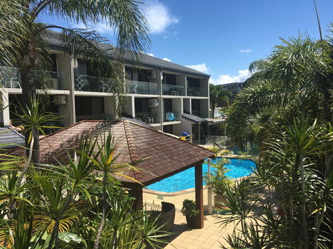 Burleigh Palms Holiday Apartments - Newcastle Accommodation 0