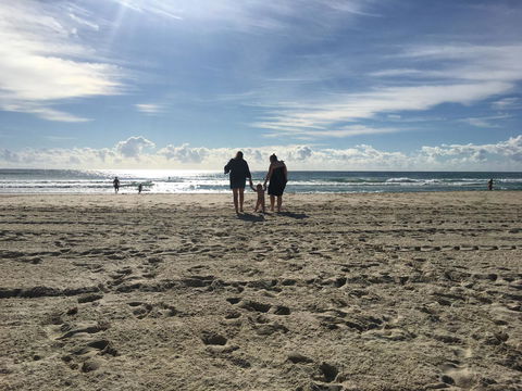 Burleigh Palms Holiday Apartments - Newcastle Accommodation 13
