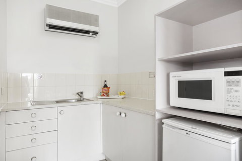 Coopers Colonial Motel - Newcastle Accommodation 33