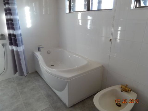 The Gums Anchorage - Newcastle Accommodation 13