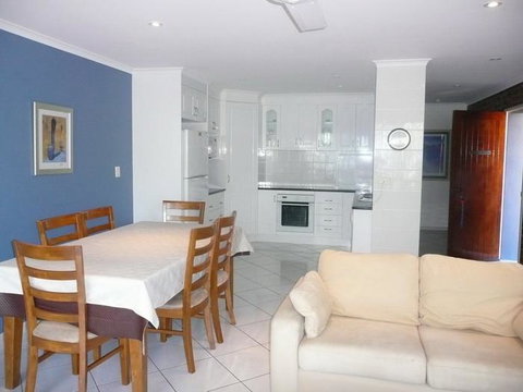 The Gums Anchorage - Newcastle Accommodation 32