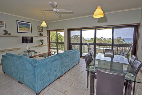 Anchorage On Straddie - New Castle Tourism 8