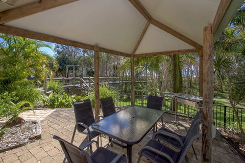 Anchorage On Straddie - New Castle Tourism 4