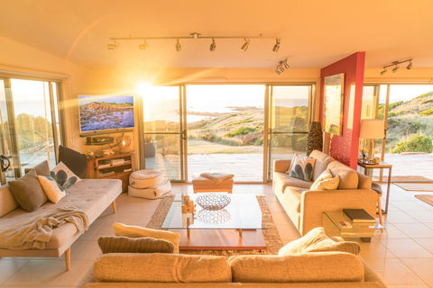 Porky Beach Retreat - King Island Escapes - Newcastle Accommodation 18