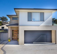 'Banksia Atura' at Tura Beach - Newcastle Accommodation