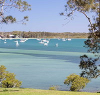 'Corlette Waterfront' 2/44 Danalene Parade - Waterfront Luxury WIFI Aircon Boat Parking - Newcastle Accommodation