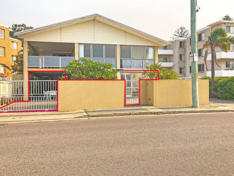 'Mooring One Downstairs', 23 Shoal Bay Rd - Fantastic Ground Floor Duplex With Views, WIFI And Air Conditioning - New Castle Tourism 0