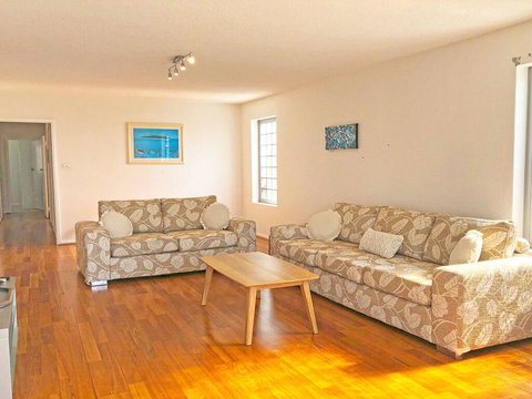 'Mooring One Downstairs', 23 Shoal Bay Rd - Fantastic Ground Floor Duplex With Views, WIFI And Air Conditioning - New Castle Tourism 1