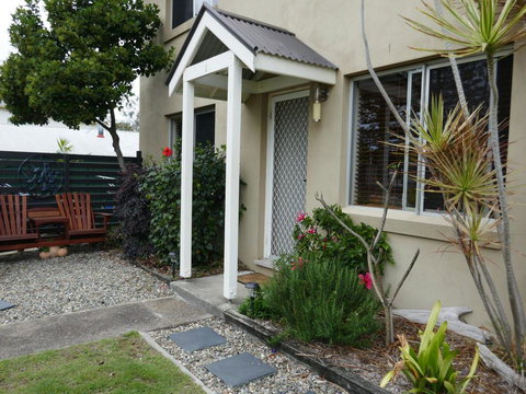 'Sandy Bottoms' With WiFi Just Moments From Beach - New Castle Tourism 3