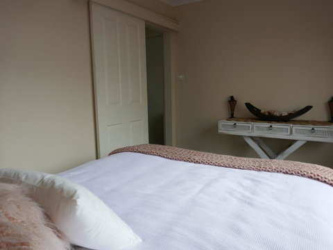 'Sandy Bottoms' With WiFi Just Moments From Beach - New Castle Tourism 2