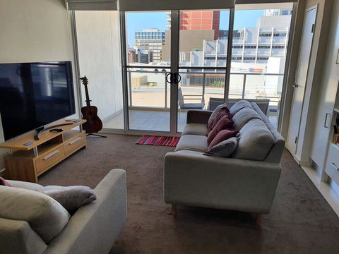 (just Listed) Bolton St 1br 350m Walk To Newcastle Beach +++ Wifi End Eand - New Castle Tourism 1