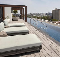 1 Bdrm Apt With Balcony Pool Parking  Gym - Newcastle Accommodation