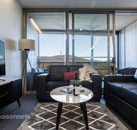 1 Bedroom Apt With Parking Walk to ANU - Newcastle Accommodation