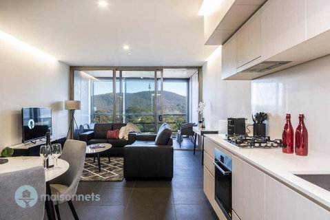 1 Bedroom Apt With Parking Walk To ANU - Newcastle Accommodation 1