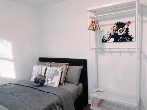 1 Private Double Room In Carramar 1-minute To Station - SHAREHOUSE - Newcastle Accommodation 0