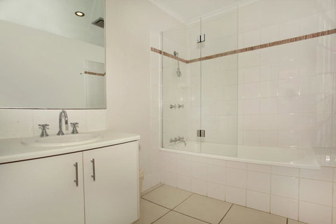1/882 David Low Way Marcoola - 500 Bond, Linen Included, Pet Friendly - Newcastle Accommodation 2