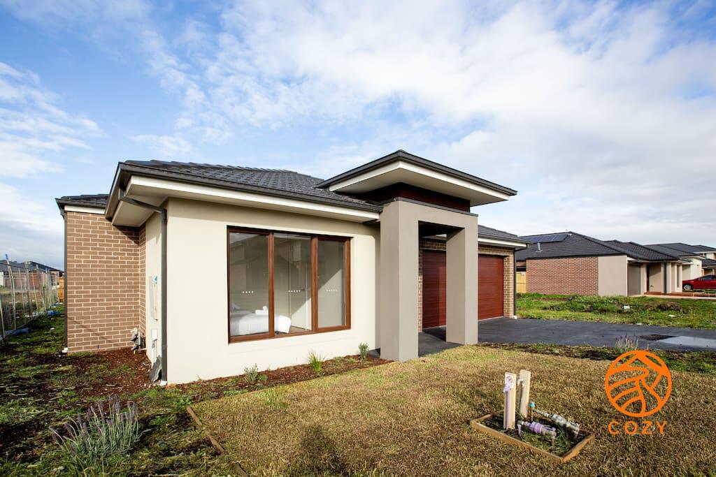 Cranbourne South VIC Newcastle Accommodation