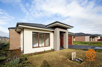 Book Cranbourne West Accommodation Vacations Newcastle Accommodation Newcastle Accommodation